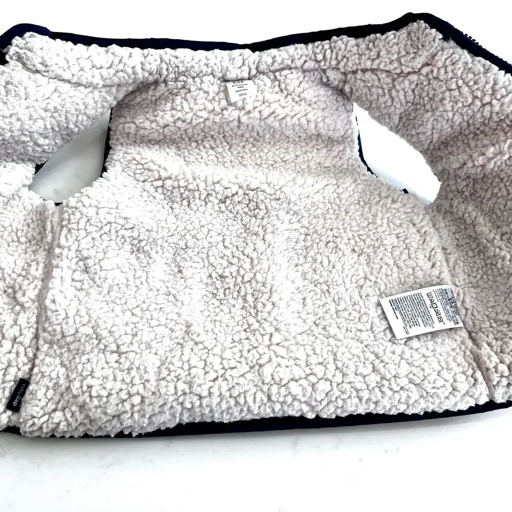 Gap boys puffer vest 6-12 months